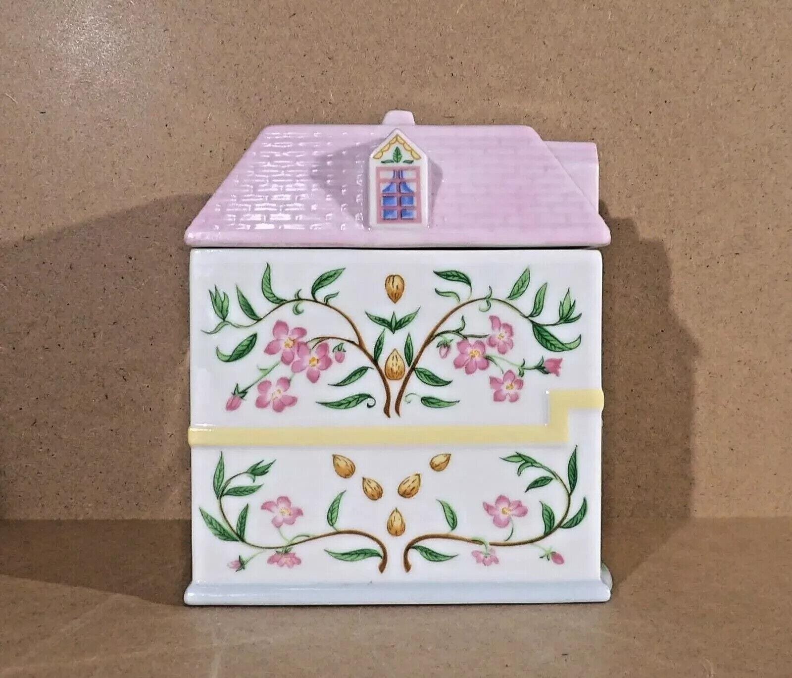 LENOX Spice Village NUT SshPPE Canister Container 1993 with Lid GREAT condition - Image 3