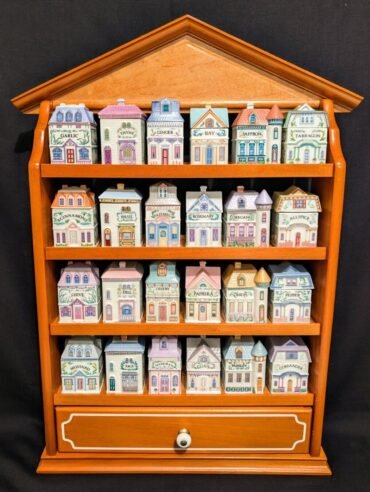 1989 LENOX Spice Village  Porcelain Complete Set (24) Wooden Display Rack "NICE"