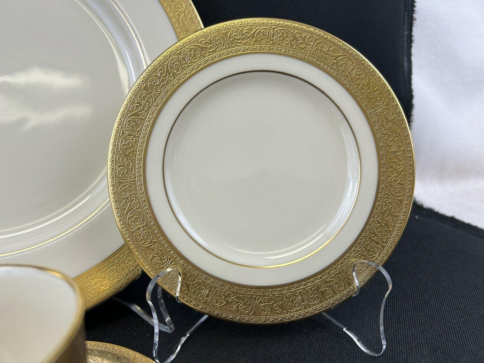 Lenox Westchester Gold Encrusted~(1)~5 Piece Place Setting ~ Excellent Condition - Image 2