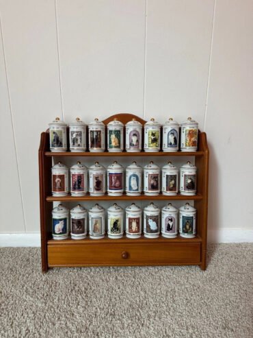 Complete Authentic 1995 Lenox Cats of Distinction Spice Jar Set with Rack