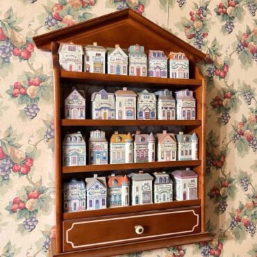 VINTAGE 1989 LENOX Spice Village Complete Set 24 Jar & Rack Porcelain Wood MINTY